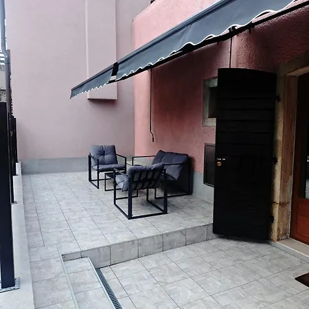 דירה Antique Gold